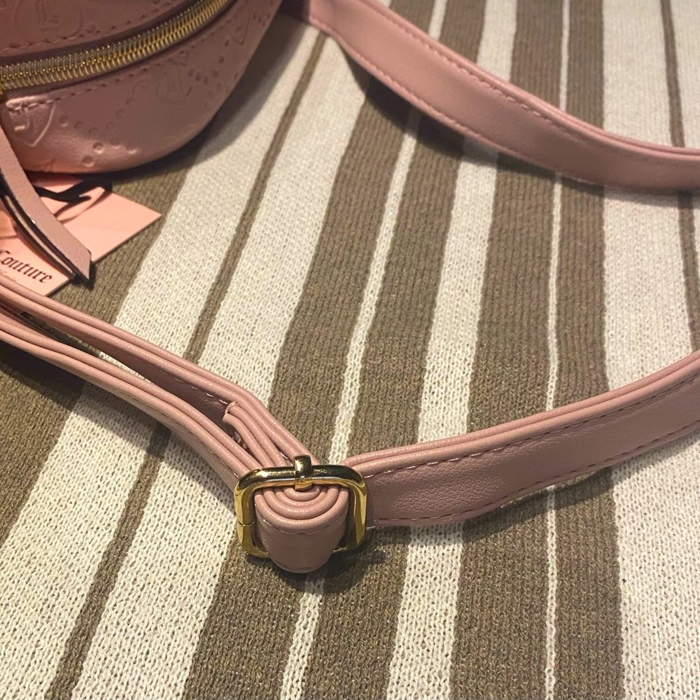 Juicy Couture Camera Crossbody Bag Dusty Blush - Picture 5 of 9